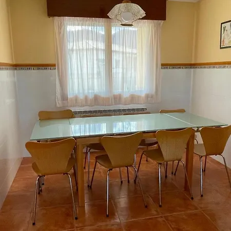 Vacaciones Villasana 펜션 비얄사나데메나